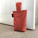 Laden Sie das Bild in den Galerie-Viewer, McAlister Textiles Albany Red Doorstop Doorstops