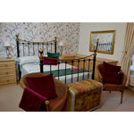 Laden Sie das Bild in den Galerie-Viewer, McAlister Textiles Matt Wine Red Contrast Piped Velvet Cushion Cushions and Covers