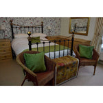 Laden Sie das Bild in den Galerie-Viewer, McAlister Textiles Matt Fern Green Velvet Fabric Fabrics