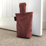 Laden Sie das Bild in den Galerie-Viewer, McAlister Textiles Capri Red Doorstop Doorstops 
