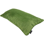 Laden Sie das Bild in den Galerie-Viewer, McAlister Textiles Matt Fern Green Piped Velvet Cushion Cushions and Covers 
