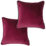 Laden Sie das Bild in den Galerie-Viewer, McAlister Textiles Matt Wine Red Velvet 43cm x 43cm Contrast Piped Cushion Sets Cushions and Covers Cushion Covers Set of 2 
