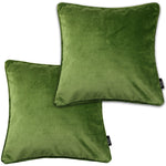 Laden Sie das Bild in den Galerie-Viewer, McAlister Textiles Matt Fern Green Velvet 43cm x 43cm Piped Cushion Sets Cushions and Covers Cushion Covers Set of 2 
