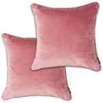 Laden Sie das Bild in den Galerie-Viewer, McAlister Textiles Matt Blush Pink Velvet 43cm x 43cm Piped Cushion Sets Cushions and Covers Cushion Covers Set of 2 
