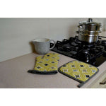 Laden Sie das Bild in den Galerie-Viewer, McAlister Textiles Laila Yellow Cotton Print Oven Mitt Kitchen Accessories 
